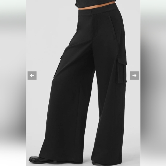 ALO Yoga Pants - ALO Show Off Cargo Wide Leg Trouser Pants Womens Small Baggy Cool Girl High Rise